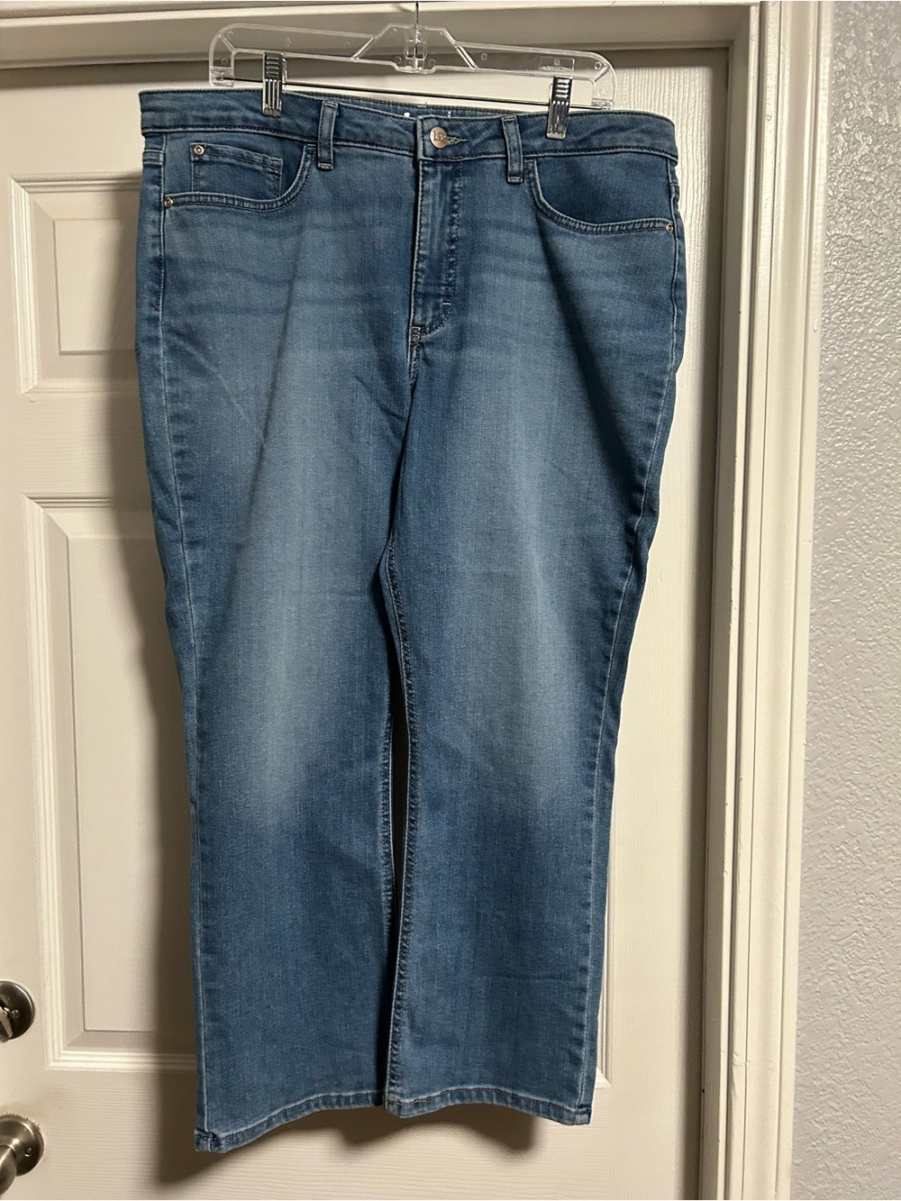 Lee Classic Blue Straight-Leg Jeans